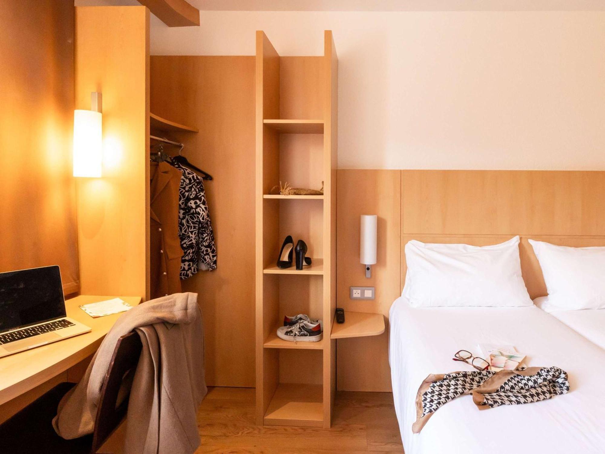 Ibis Le Puy-En-Velay Centre Hotel Exterior photo